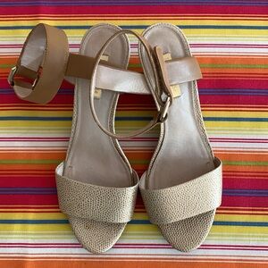 Louise Et Cie Phiona Tan/Cream Ankle Strap Sandal Sz 8